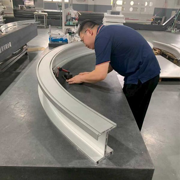 Aluminum curved01